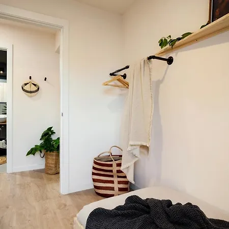 Aino - 2 Bedrooms And Balcony In Eixample Esquerra Barcelona